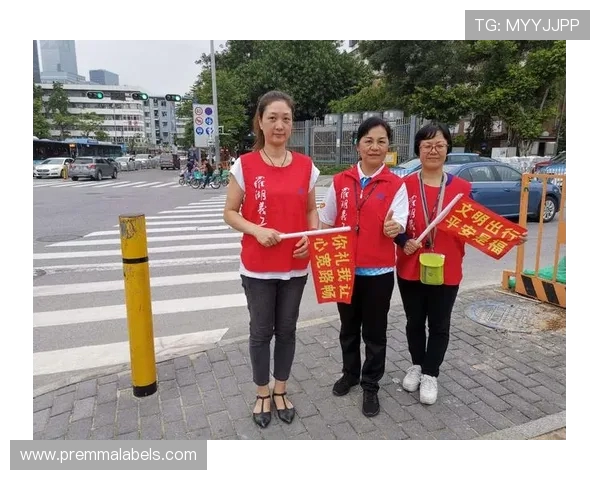 为方便球迷前往肇庆观赛 深圳新鹏城推出免费接驳车服务 为方便球迷前往肇庆观赛 深圳新鹏城推出免费接驳车服务