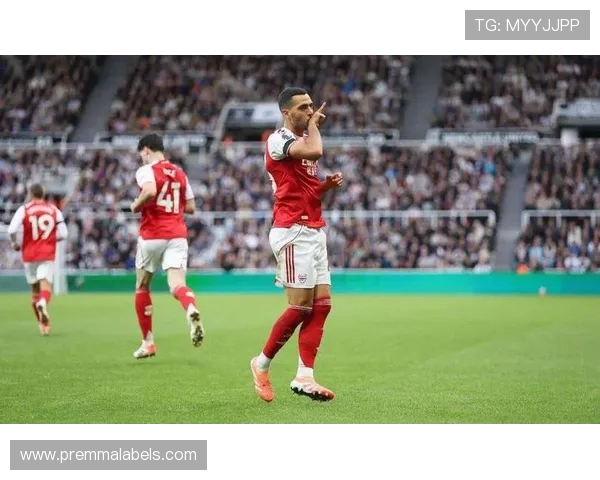 阿马德禁区凌空怒射绝平瞬间 张弓搭箭技惊四座荣膺英超最佳进球 阿马德禁区凌空怒射绝平瞬间 张弓搭箭技惊四座荣膺英超最佳进球